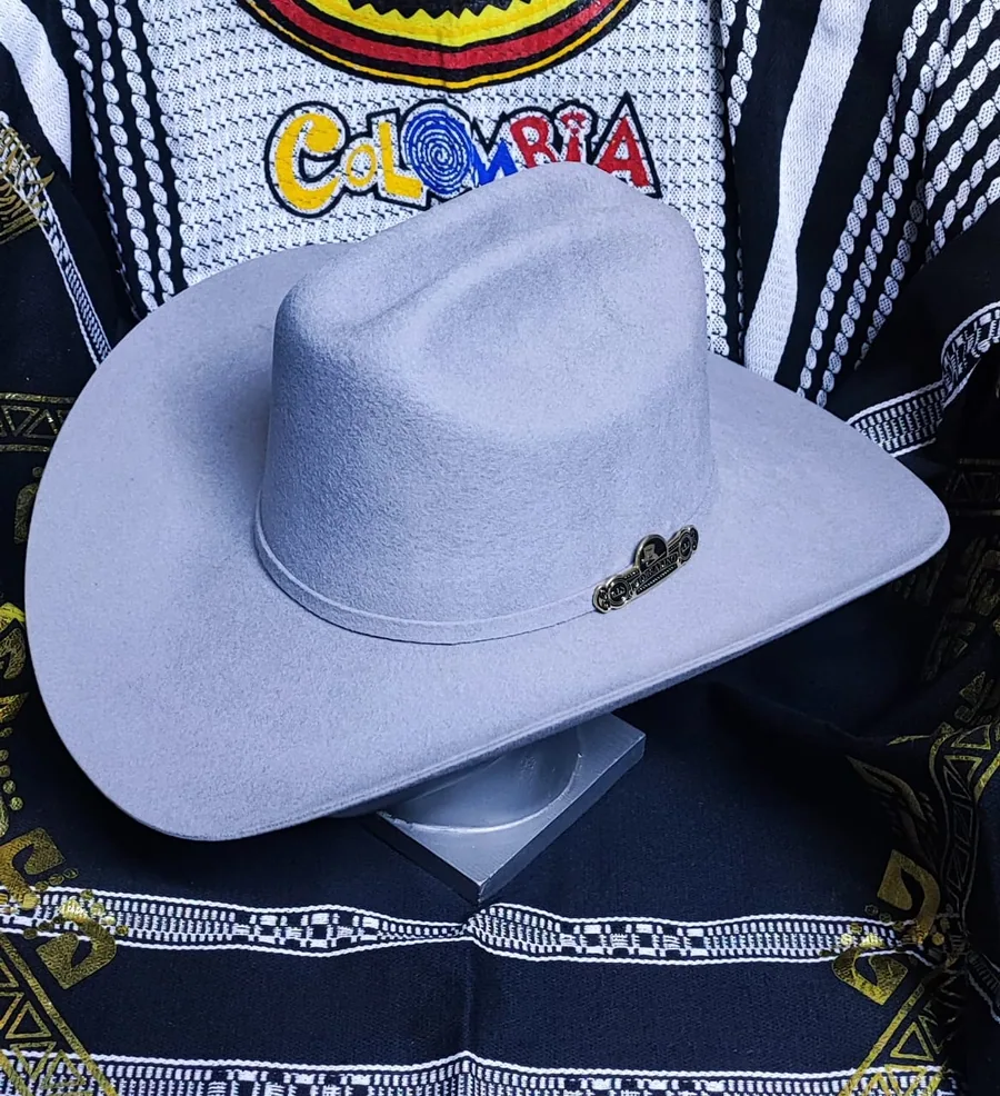 Sombrero premium color gris perla